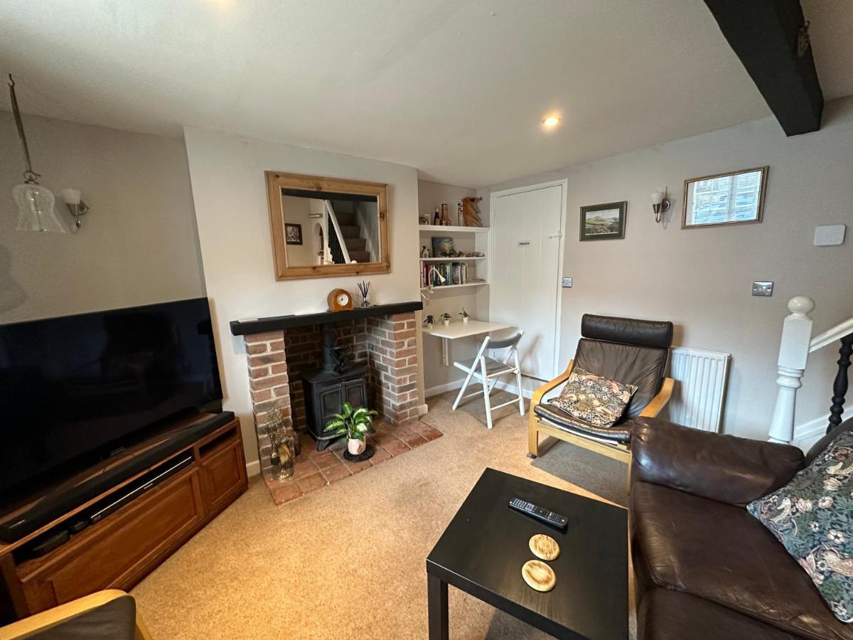 Cottage En-Suite Room With Private Lounge Bridport Exterior photo